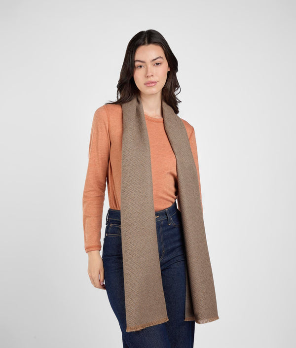 Little Espigas Motif Scarf  - Coco Tostado