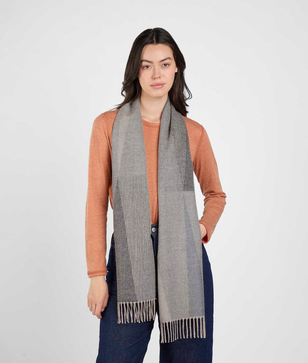 Made of angles scarf - Gris grafito