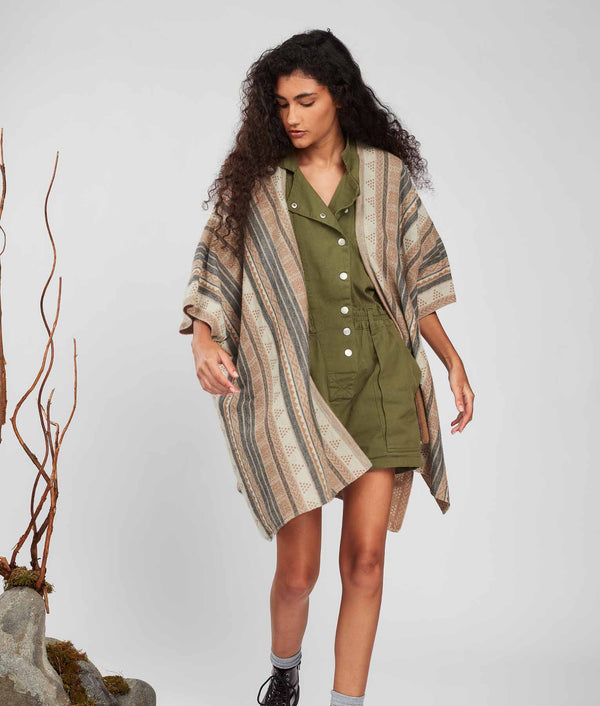 Poncho Festejo Reversible - Camello Y Oxford Tan