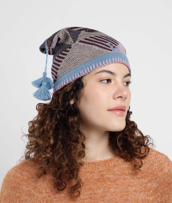Gorro Geometrico Cuadrado Simple